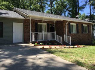 101 Lakeview Dr, Fountain Inn, SC 29644