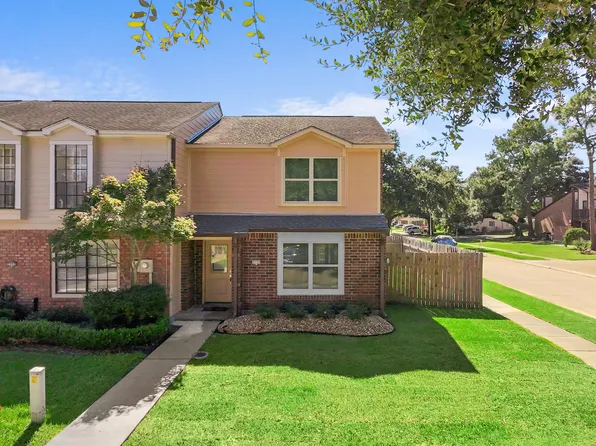 2320 Oxford Pl, Gretna, LA 70056