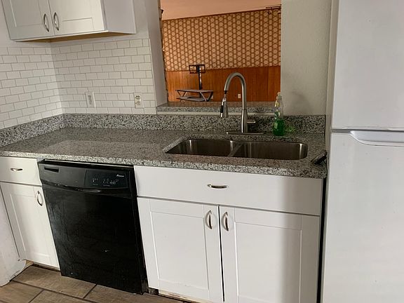 2nd image of 1911 Sunnybrook Dr