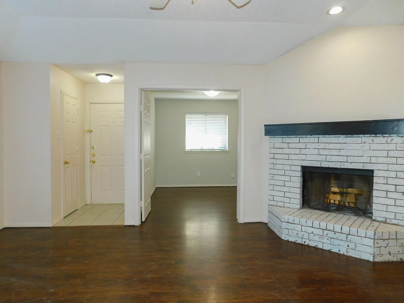 3 bed, 1251 sqft, $1,650 — Photo 4