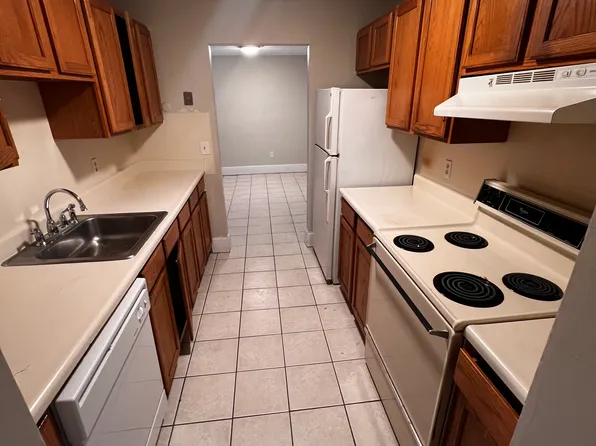 308 Elm St #1, Gardner, MA 01440