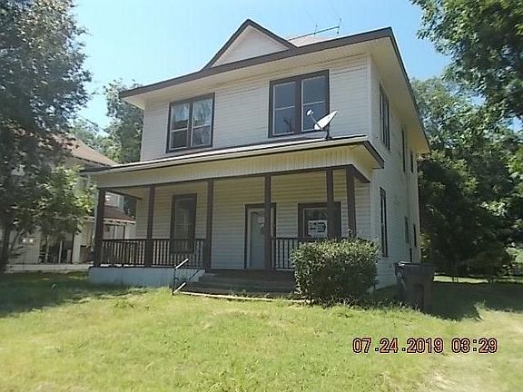 2nd image of 640 W 4th Ave
