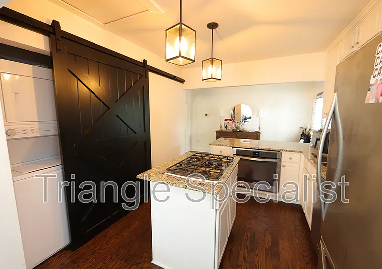 601 Dixie Trl — Photo 4