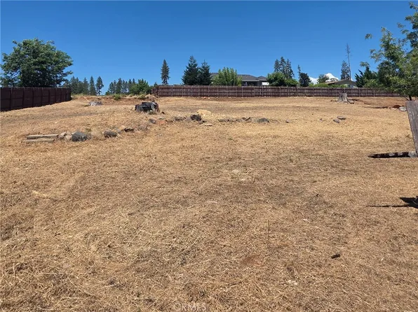 661 Baker Dr, Paradise, CA 95969