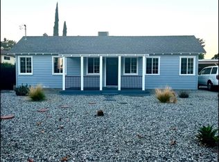 7015 De Celis Pl, Van Nuys, CA 91406