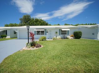 114 SW 8th Pl, Boynton Beach, FL 33426