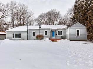 2740 50th St, Des Moines, IA 50310