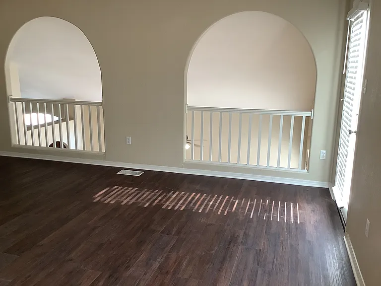 3809 Wayne Rd NE — Photo 11