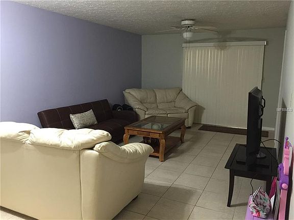 3rd image of 10005 Lake Oak Cir