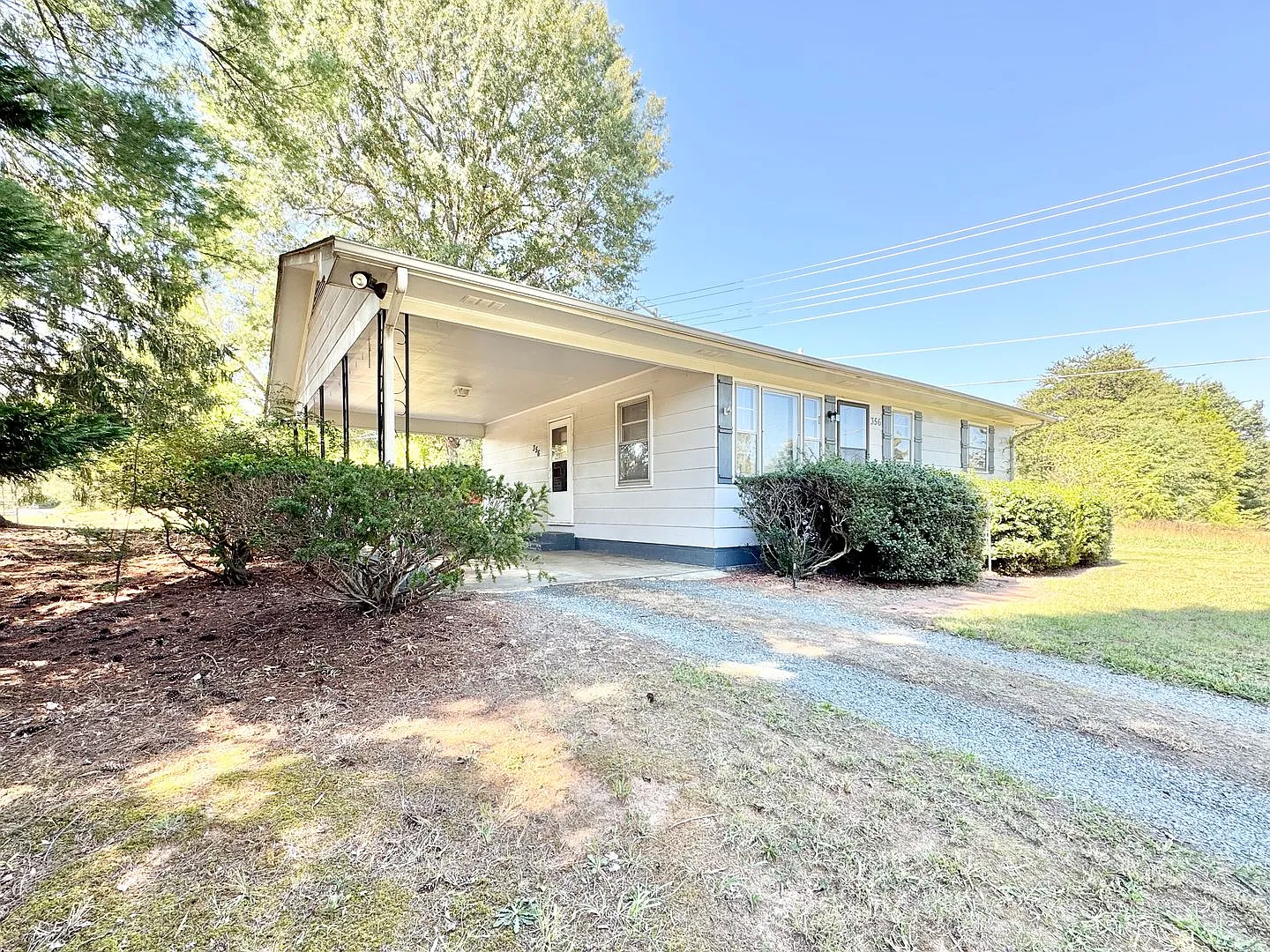2 Bedroom Stokesdale Home with Fenced Yard Near Carolina Marina — Photo 1