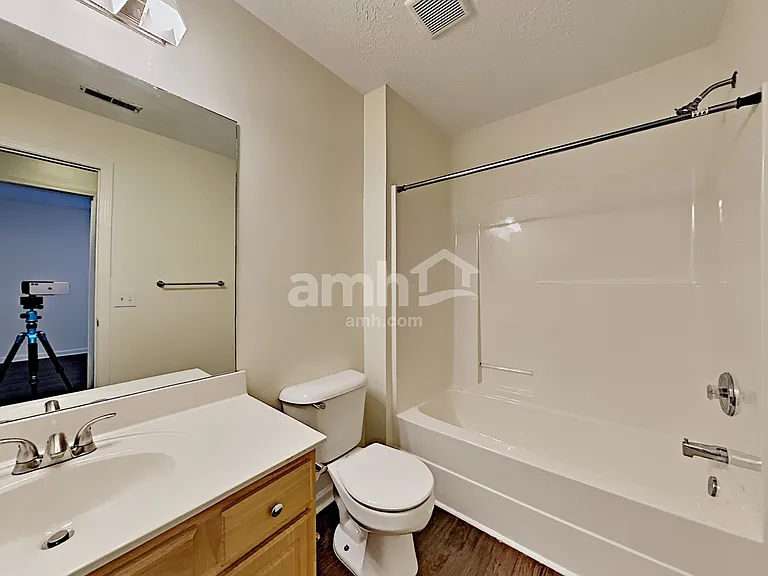 916 Springs Hill Way — Photo 15