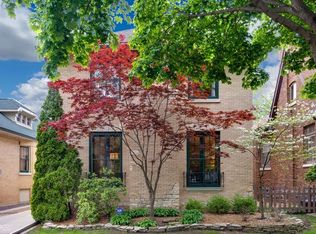 9526 S Bell Ave, Chicago, IL