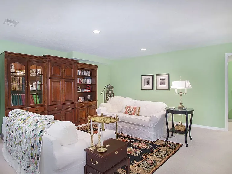 611 Brookstone St — Photo 21