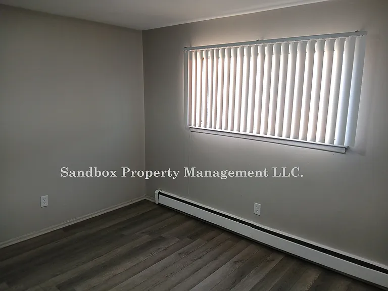 7226 Southfield Fwy — Photo 7