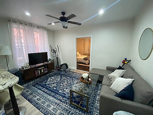 2nd image of 600 E 2nd St #1F