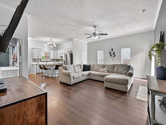 5th image of 2506 Peargrove Cir