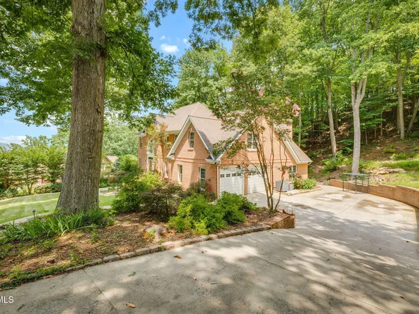 1808 Bramblewood Dr, Kingsport, TN 37660