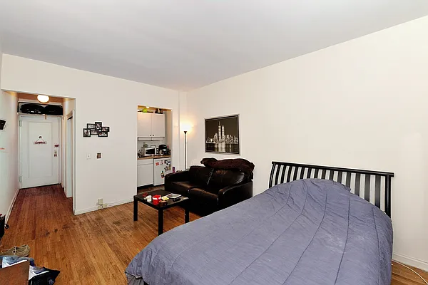 Rented by Compass | media 3