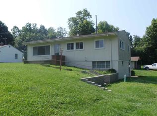 1917 W State Road 54, Bloomfield, IN 47424