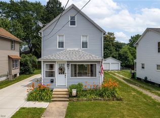 217 25th St NW, Barberton, OH 44203