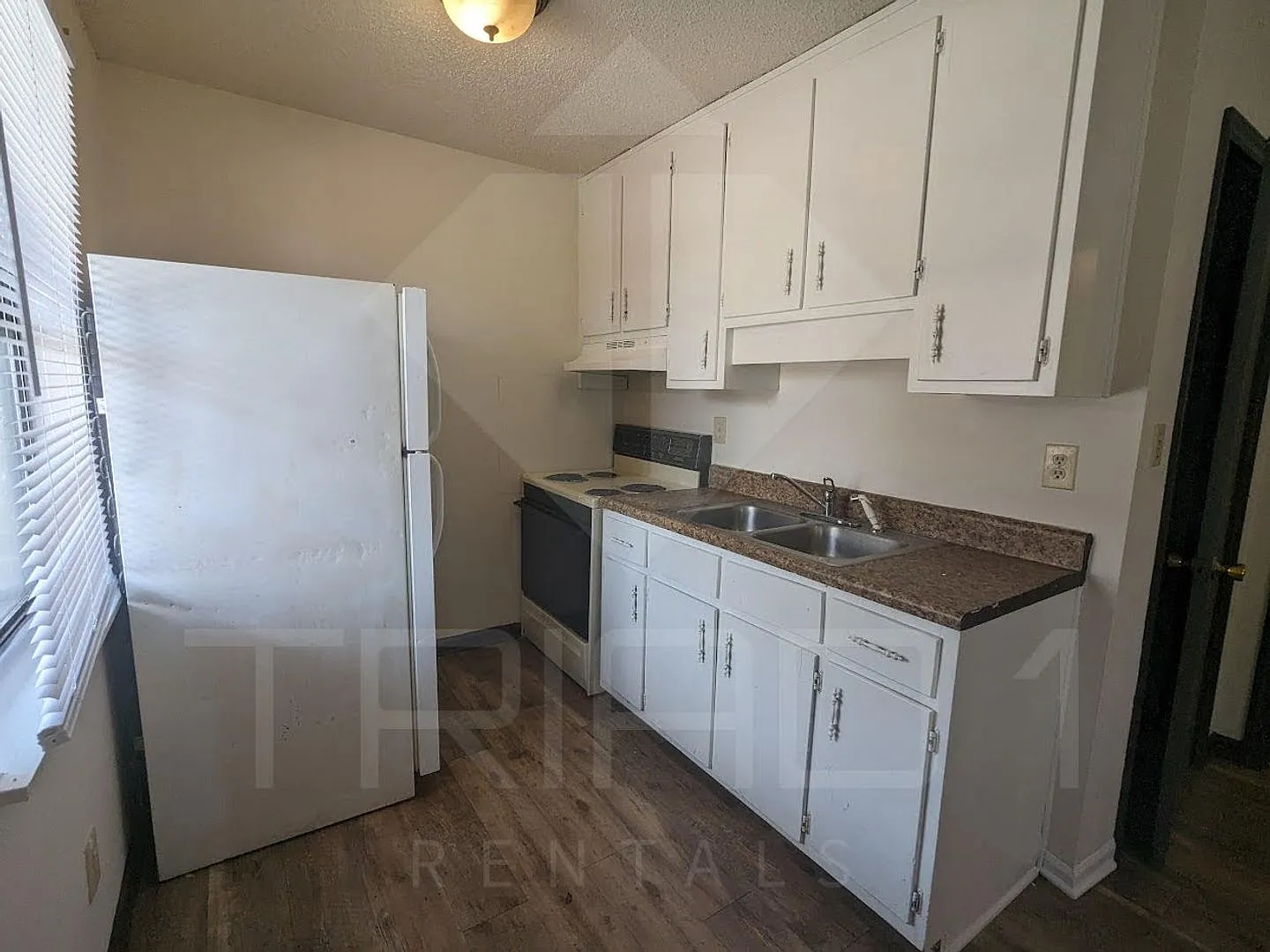 818 Meadow Ridge - WS — Photo 1