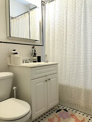 Rented by Bold New York | media 37