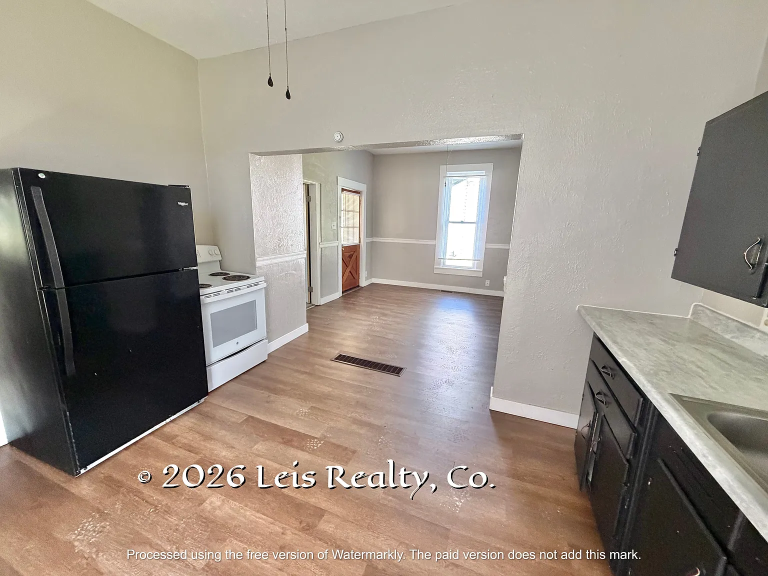 409 Riffle Avenue - 1 — Photo 3
