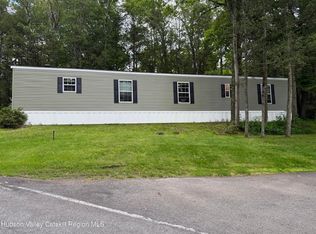 131 Rymrock Rd, Kingston, NY 12401
