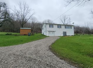2286 Stonecreek Rd SW, New Philadelphia, OH 44663