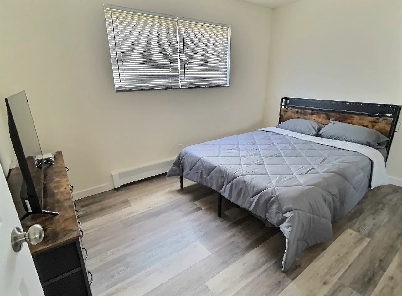 2 bed, 775 sqft, $1,800 — Photo 3