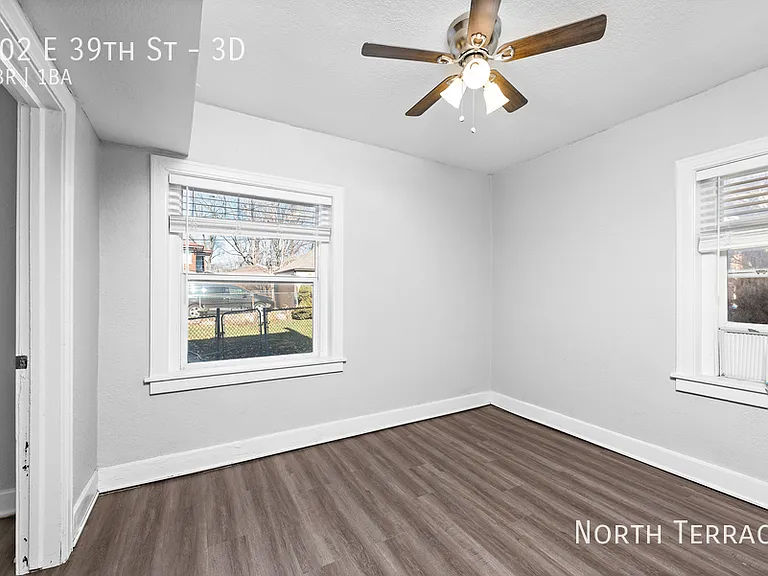 902 E 39th St — Photo 9