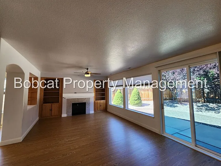 1240 Flintwood Dr — Photo 6