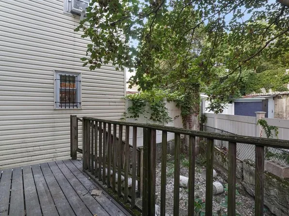 2040 Washington Avenue image 19 of 25