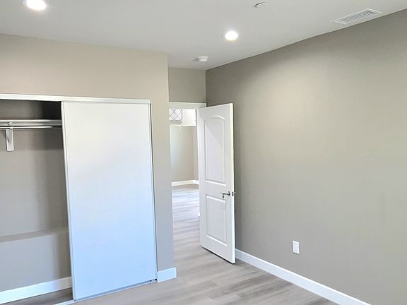 4th image of 1247 E 20th St