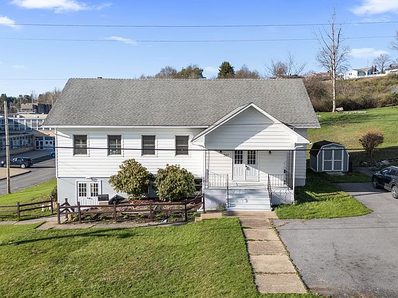 2nd image of 501 Orient Ave