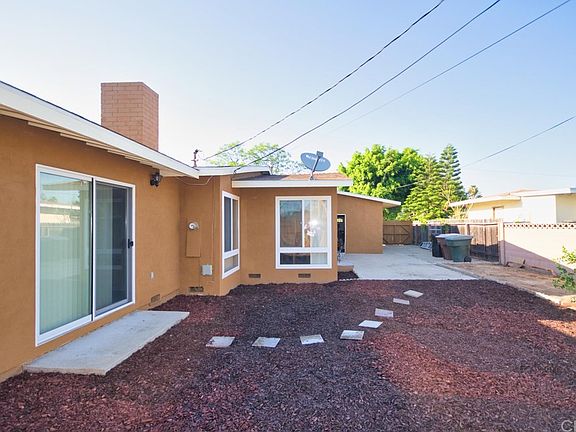 5th image of 8622 Davmor Ave