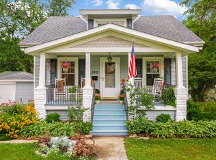 330 S Ahrens Ave, Lombard, IL