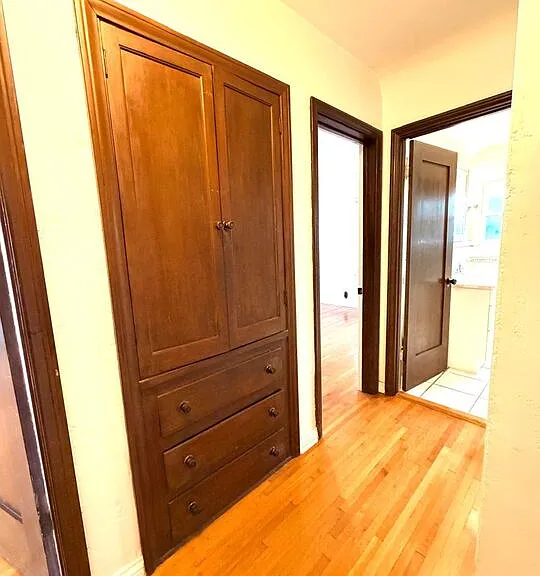 2342 Selby Ave — Photo 22