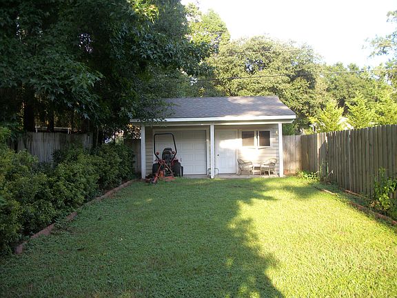 4th image of 6903 Persimmon Pl