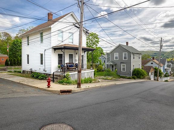 3rd image of 50 Drew Ave #1