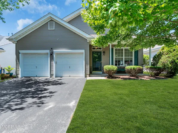 82 Robin Lane, Barnegat, NJ 08005