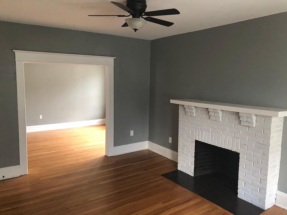 1st image of 33 N Lake Ave APT 2