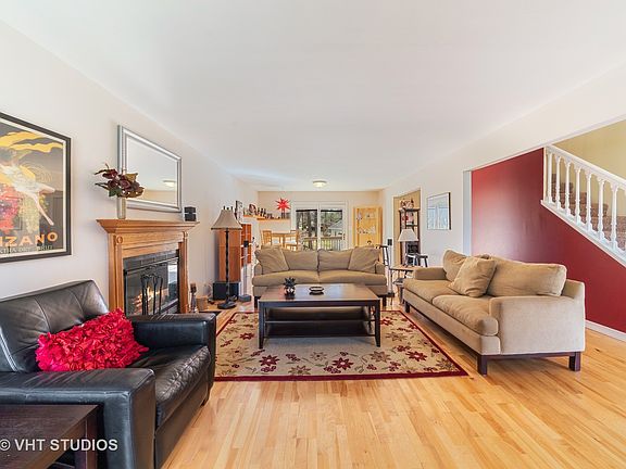 2nd image of 161 Oakwood Dr