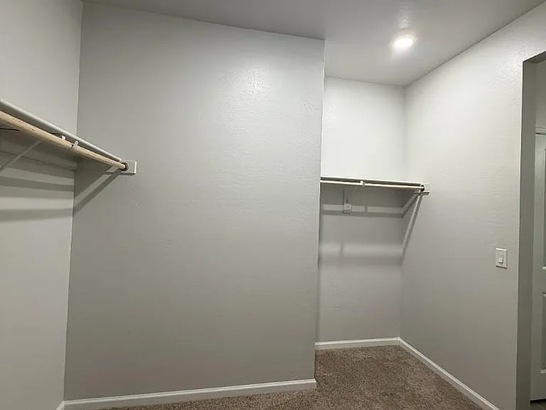 Unit Photo