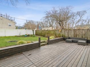 310 Mooney Pond Rd, Farmingville, NY 11738