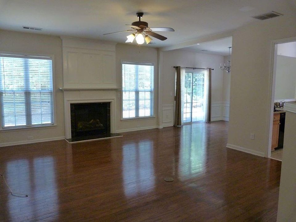 2nd image of 3031 Hartright Bend Ct