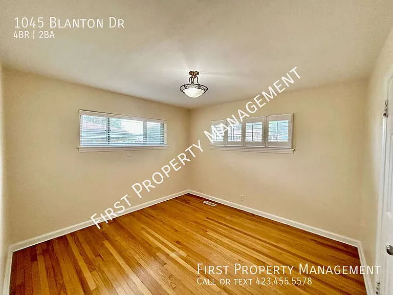 1045 Blanton Dr — Photo 21
