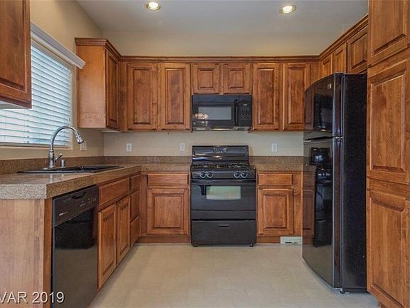 3rd image of 3741 Raven Peak Ave