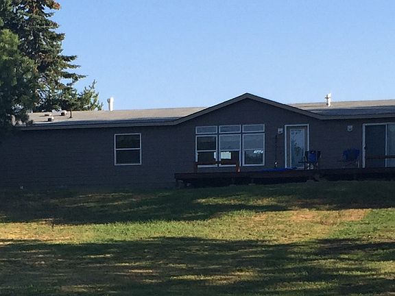 Newly painted/1hrfromSpokane