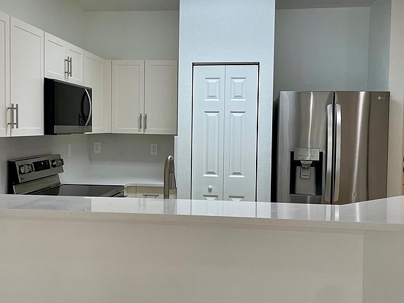 2nd image of 5071 SE Mariner Garden Cir
